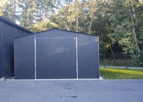 Akrilinės skardos garažų galerija 226