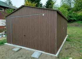 Akrilinės skardos garažų galerija 263