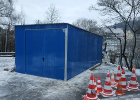 Akrilinės skardos garažų galerija 125