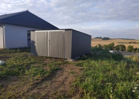Akrilinės skardos garažų galerija 280