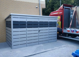 Šiukšlių konteinerių stoginės 61