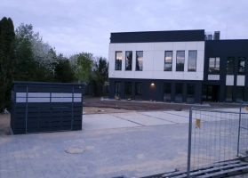 Šiukšlių konteinerių stoginės 285