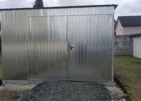 Cinkuotos skardos garažų galerija 49