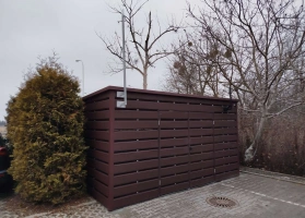 Šiukšlių konteinerių stoginės 456