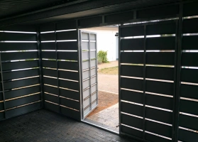 Šiukšlių konteinerių stoginės 42