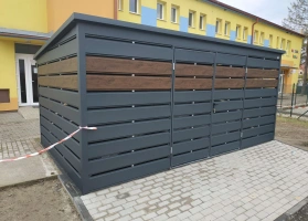 Šiukšlių konteinerių stoginės 441
