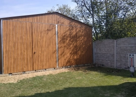 Akrilinės skardos garažų galerija