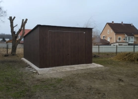 Akrilinės skardos garažų galerija