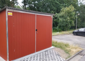 Akrilinės skardos garažų galerija