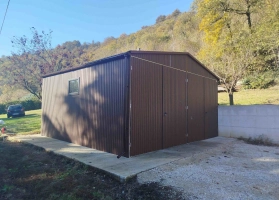 Akrilinės skardos garažų galerija