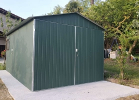 Akrilinės skardos garažų galerija