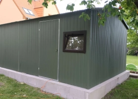 Akrilinės skardos garažų galerija