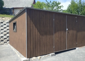 Akrilinės skardos garažų galerija