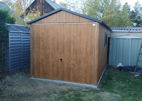 Akrilinės skardos garažų galerija