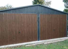 Akrilinės skardos garažų galerija