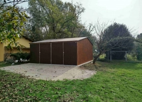 Akrilinės skardos garažų galerija