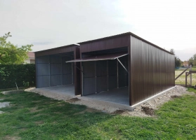 Akrilinės skardos garažų galerija