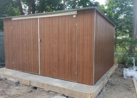 Akrilinės skardos garažų galerija