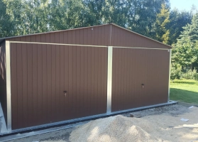 Akrilinės skardos garažų galerija