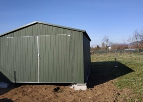 Akrilinės skardos garažų galerija