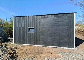 Akrilinės skardos garažų galerija