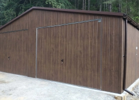 Akrilinės skardos garažų galerija