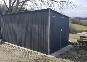 Akrilinės skardos garažų galerija