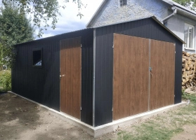 Akrilinės skardos garažų galerija