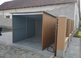 Akrilinės skardos garažų galerija