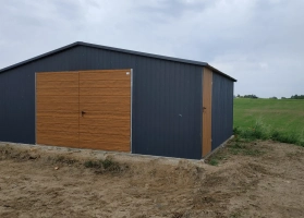 Akrilinės skardos garažų galerija