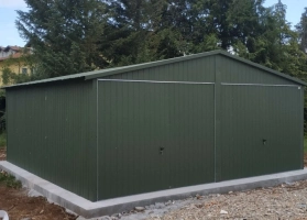 Akrilinės skardos garažų galerija