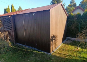 Akrilinės skardos garažų galerija