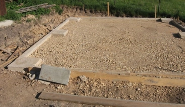 fundamentas + betoninės plokštės
