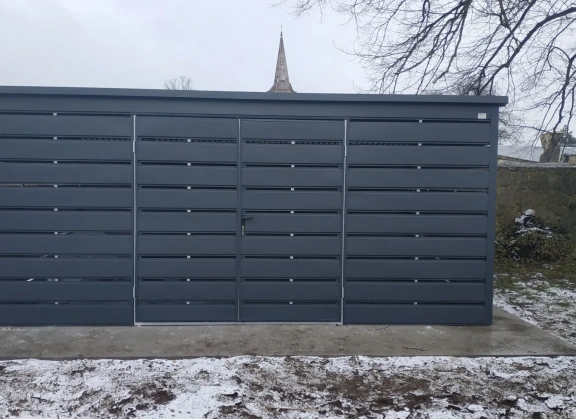 Šiukšlių konteinerių stoginės 370