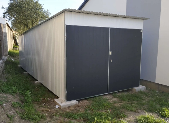 Akrilinės skardos garažų galerija 107