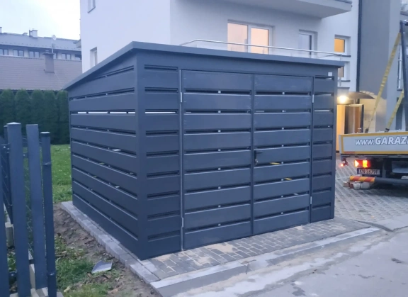 Šiukšlių konteinerių stoginės 229