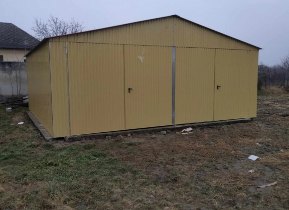 Akrilinės skardos garažų galerija 249