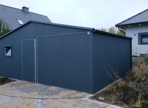 Akrilinės skardos garažų galerija 180