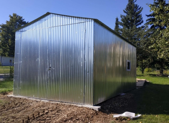 Cinkuotos skardos garažų galerija 20