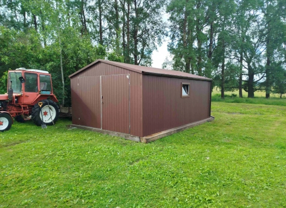 Akrilinės skardos garažų galerija 310