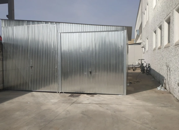 Cinkuotos skardos garažų galerija 46