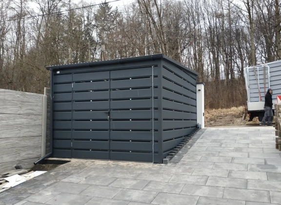 Šiukšlių konteinerių stoginės 99