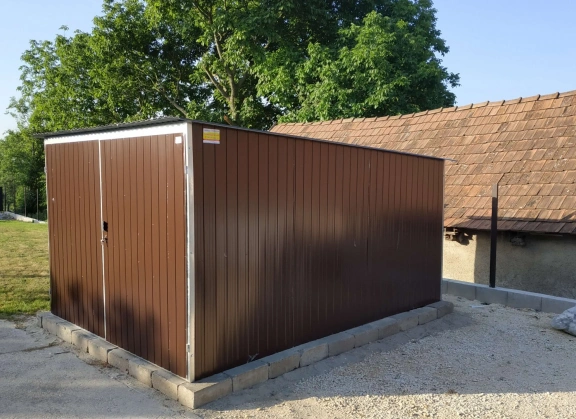 Akrilinės skardos garažų galerija 50